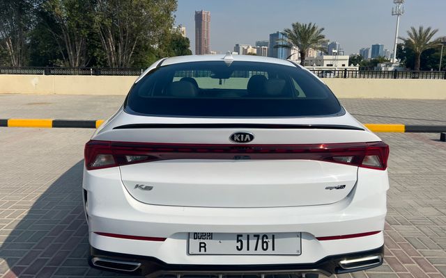 Kia K5 - image 4