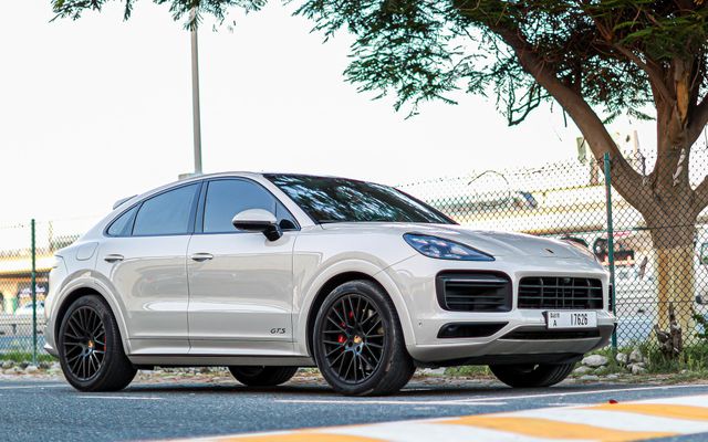 Porsche Cayenne GTS - image 2