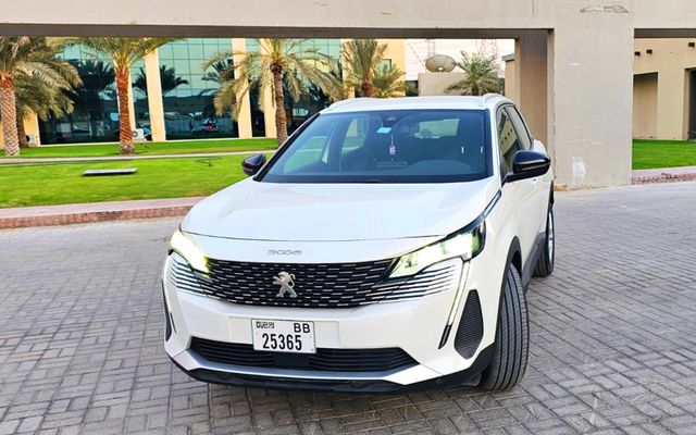 PEUGEOT 3008 - image 3