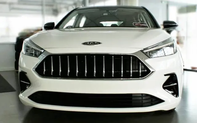 JAC J7 - image 2