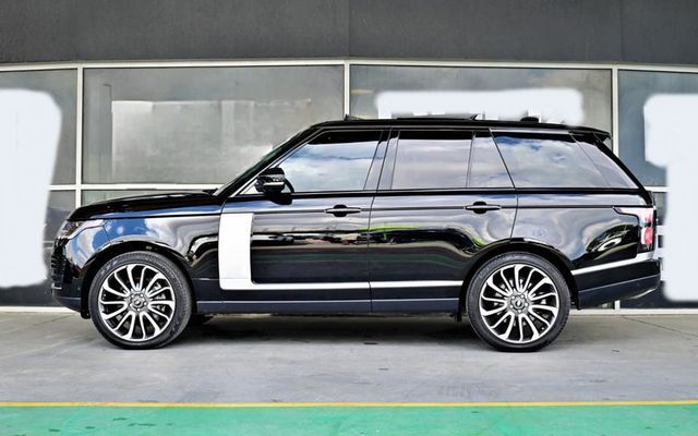 Range Rover Vogue (HSE) – Picture 2