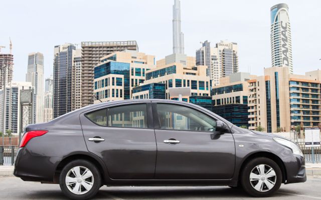 NISSAN Sunny - image 2