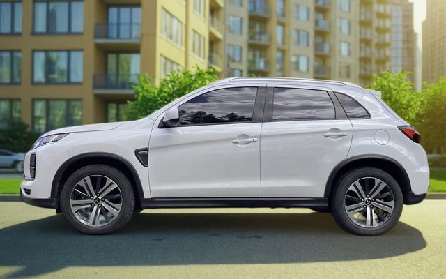 MITSUBISHI ASX - image 2
