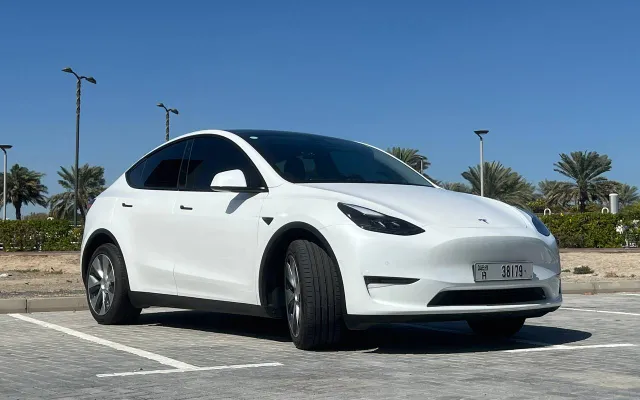 Tesla Model Y – Picture 4