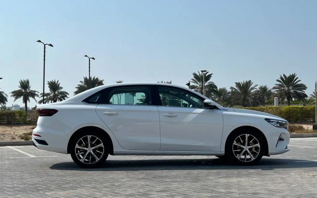 Geely Emgrand - image 2