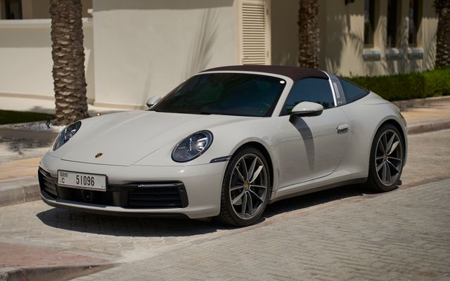 Porsche 911 Targa - image 1