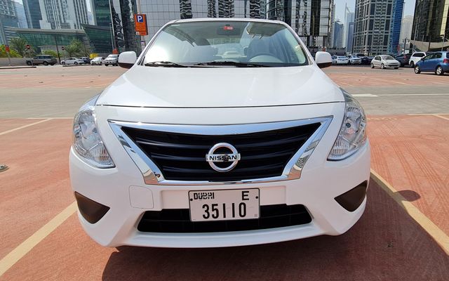 Nissan Sunny - image 3