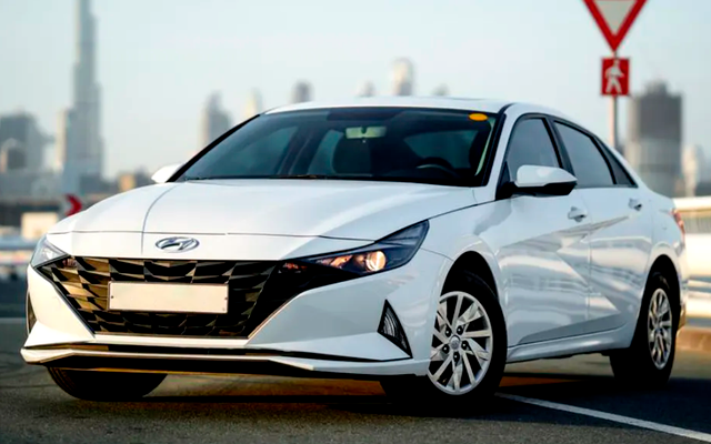 HYUNDAI ELANTRA - image 1