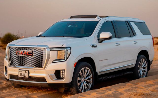 GMC Yukon - image 1