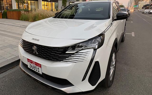 PEUGEOT 3008 - image 1
