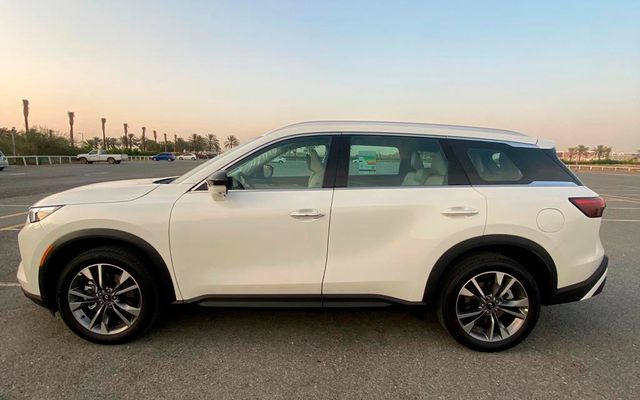 Infiniti QX60 - image 2