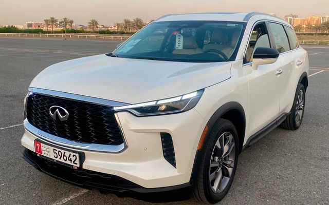 Infiniti QX60 - image 1