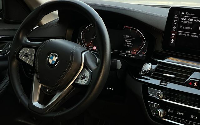 BMW 520i - image 3