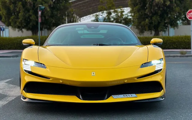 FERRARI SF90 STRADALE - image 2