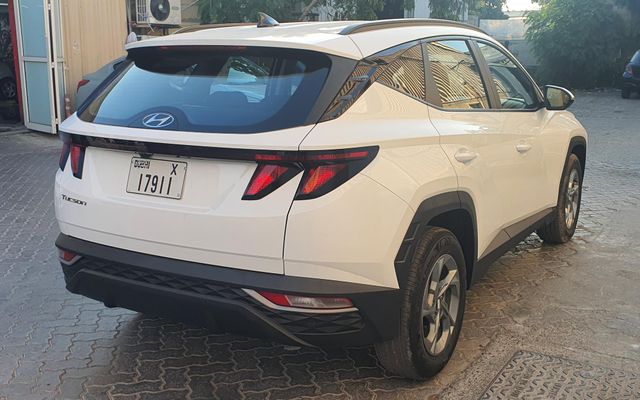 HYUNDAI TUCSON 2023 - image 4
