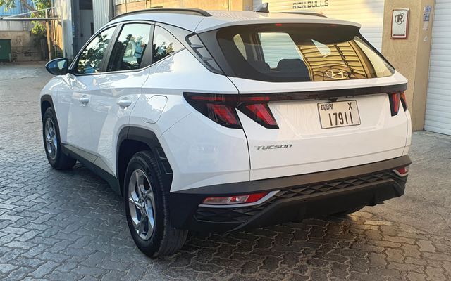 HYUNDAI TUCSON 2023 - image 3