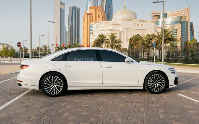 AUDI A8 - image 2
