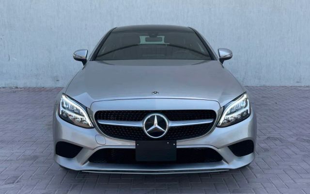 Mercedes C300 Coupe - image 3