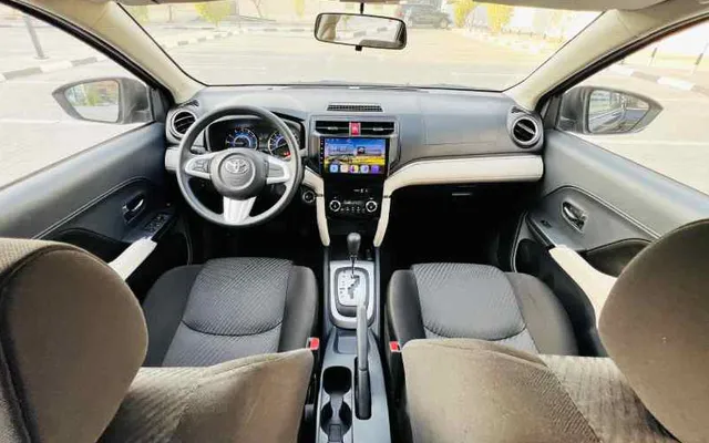 Toyota Rush - image 4