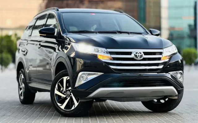 Toyota Rush - image 1