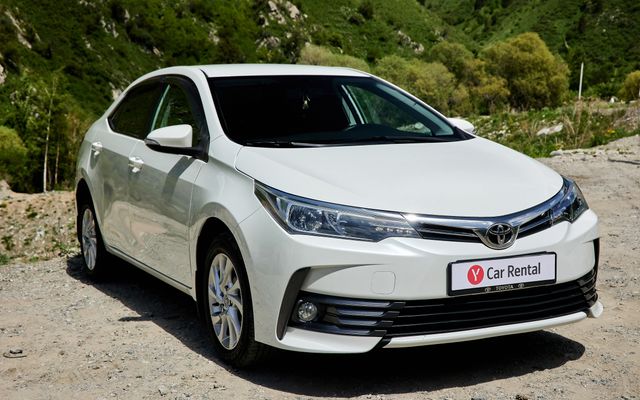 Toyota Corolla - image 4
