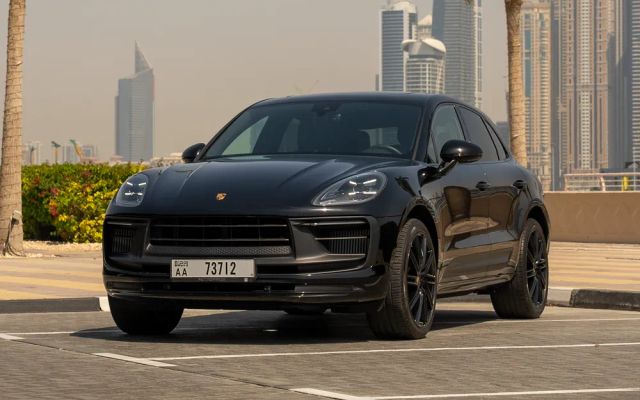 Porsche Macan GTS - image 1