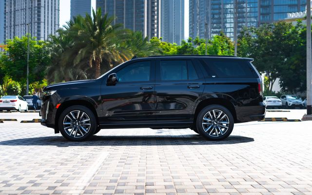 Cadillac Escalade – Picture 3