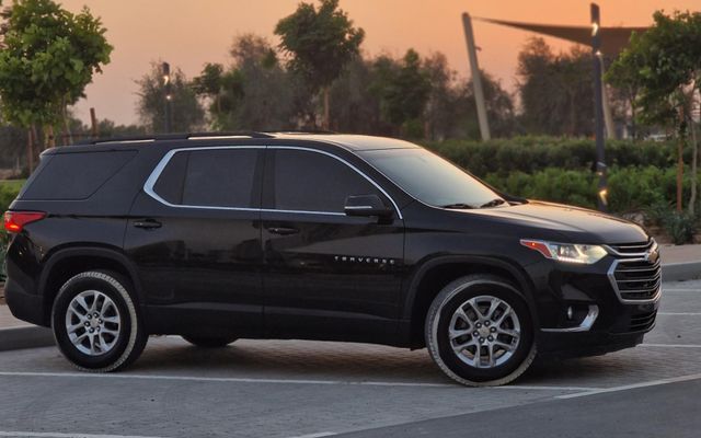 CHEVROLET TRAVERSE - image 3