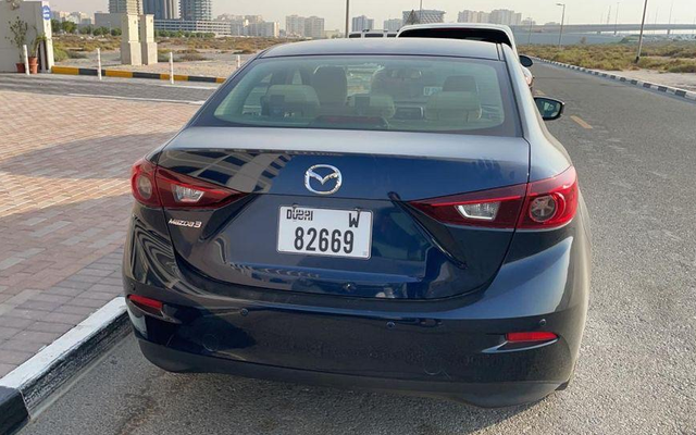 Mazda 3 - image 4