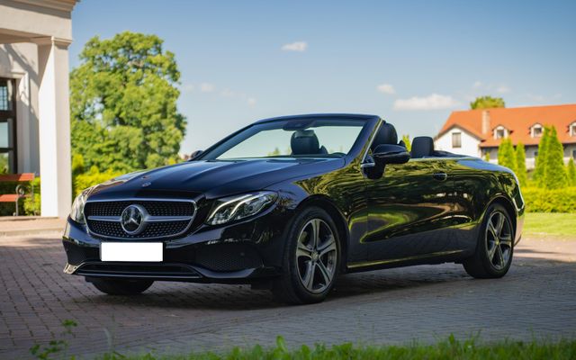 Mercedes-Benz E220 cabrio - image 1