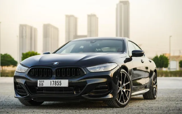 BMW 840i coupe 2024 - image 2