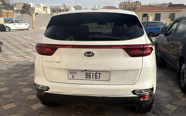 KIA SPORTAGE - image 3