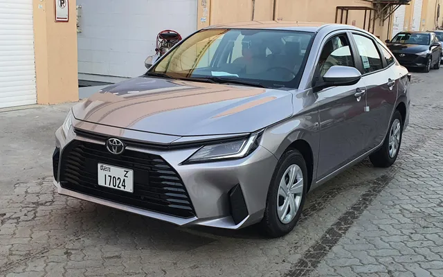 TOYOTA YARIS 2023 - image 1