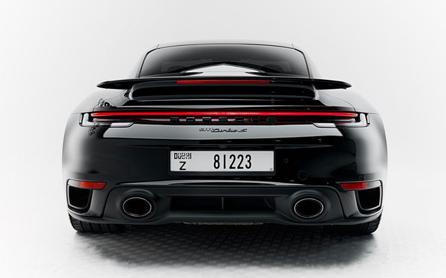 Porsche 911 Turbo S – Picture 4