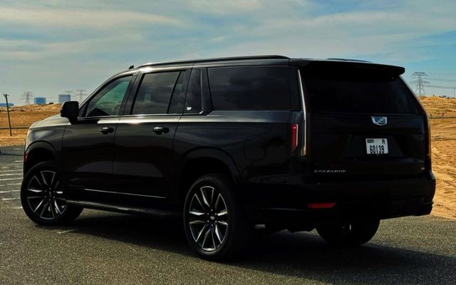 Cadillac Escalade – Picture 2