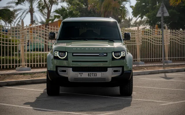 Land Rover Defender (75th Anniversary) – Picture 3