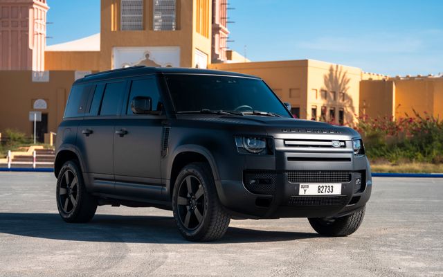 Land Rover Defender (75th Anniversary) - image 4