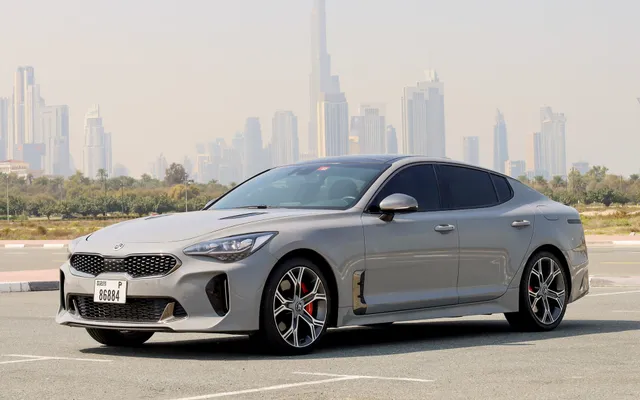Kia Stinger GT 3.3 turbo - image 1