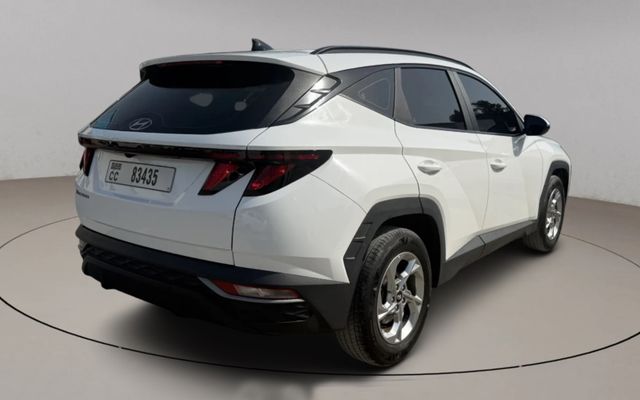 HYUNDAI TUCSON - image 4