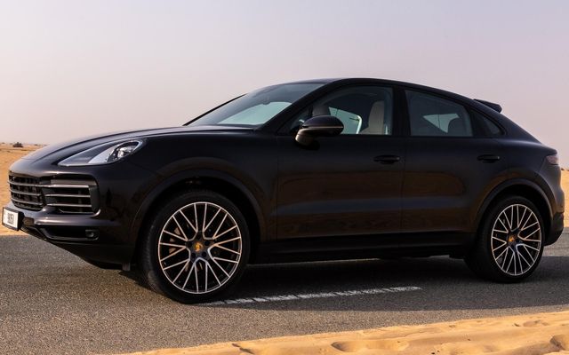Porsche Cayenne Coupe - image 4