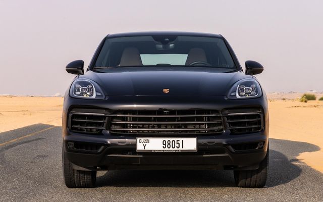 Porsche Cayenne Coupe - image 3
