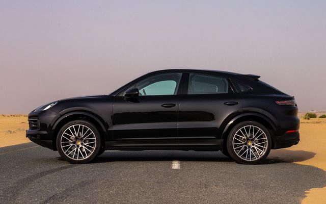 Porsche Cayenne Coupe - image 2