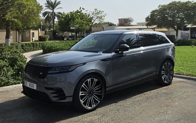 Range Rover Velar Dynamic SE - image 1