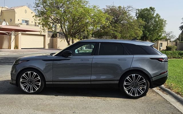 Range Rover Velar Dynamic SE - image 2