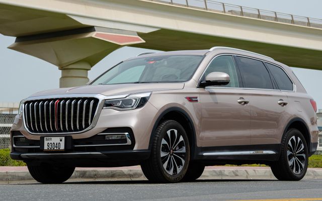Hongqi HS7 - image 1
