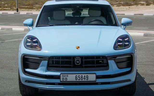 Porsche Macan - image 3