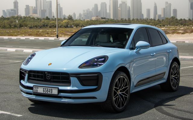 Porsche Macan - image 1