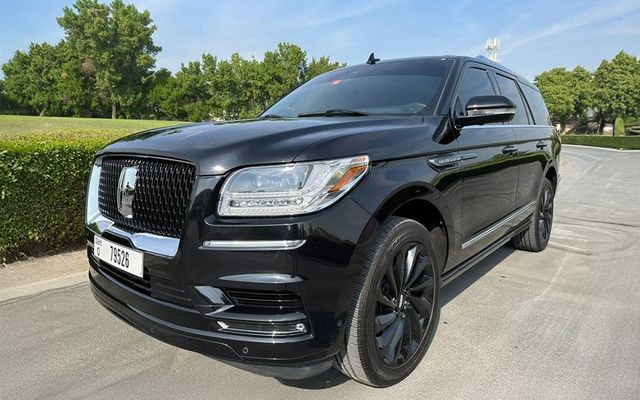 Lincoln Navigator - image 1