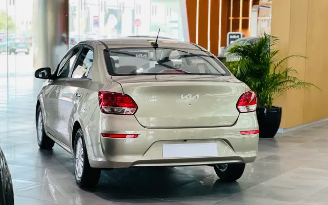 Kia Pegas - image 2
