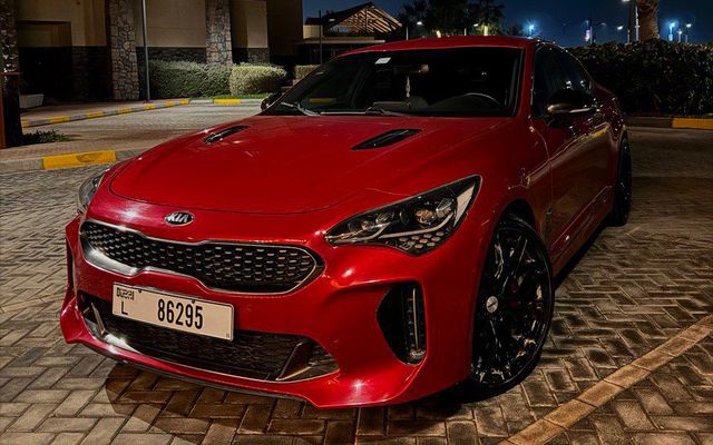 Kia Stinger - image 1